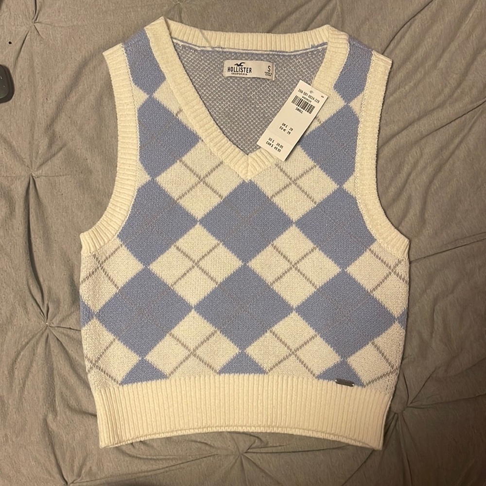 Hollister sweater vest